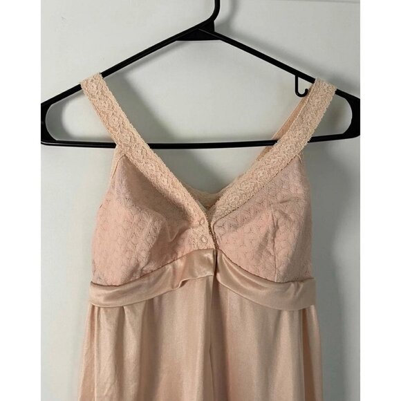 Vintage Nightgown - Picture 3 of 7